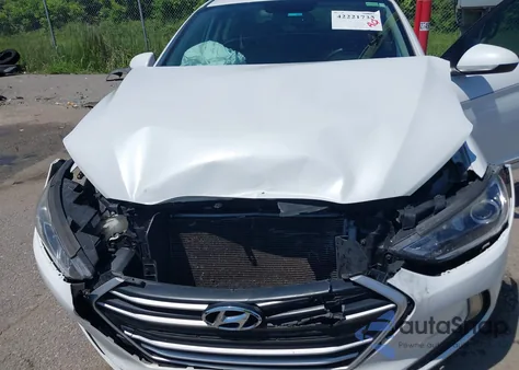 2018 Hyundai Elantra Value Edition z USA, uszkodzony, nr VIN 5NPD84LF6JH334832